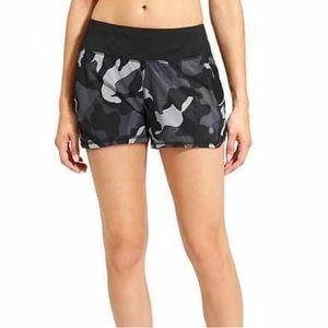 Athleta Black & Grey Ready Set Camo Size Small Running Shorts Fitness Exercise.